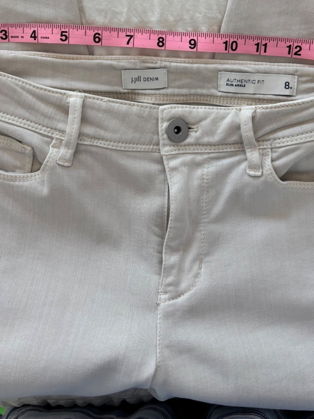 J Jill Authentic Fit slim ankle denim jean in off white 8 Petite - Picture 4 of 14